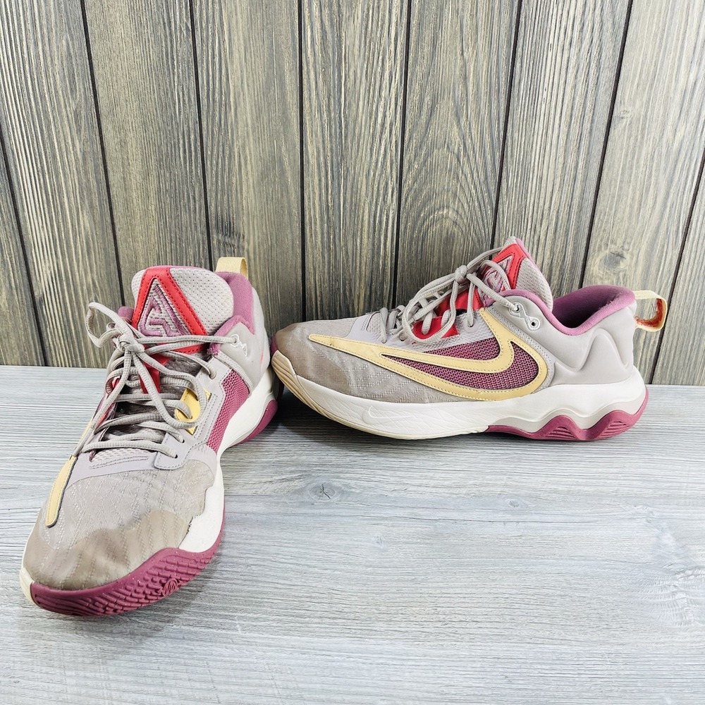 Nike Giannis Immortality 3 Shoes DZ7533-200 Fossil Stone Desert Berry Mens 10.5